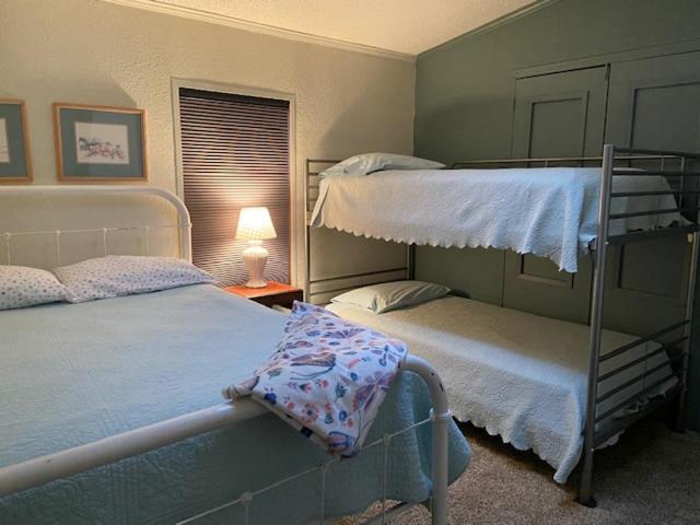 River Falls Lodging -Black Hills, South Dakota Хот-Спрингс Экстерьер фото