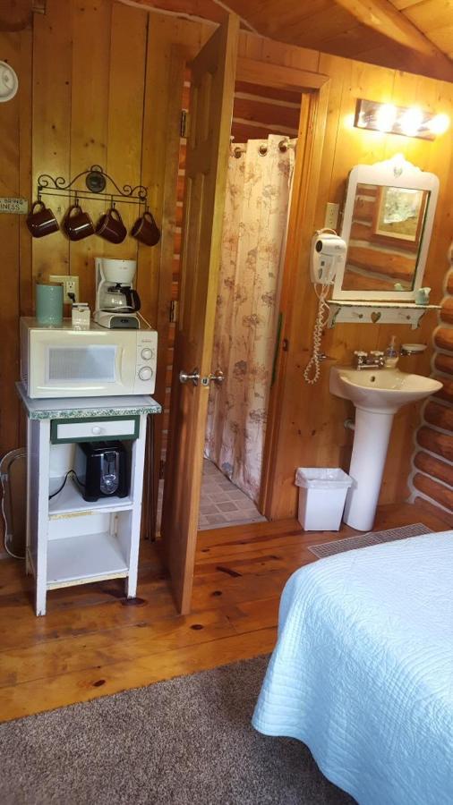 River Falls Lodging -Black Hills, South Dakota Хот-Спрингс Экстерьер фото