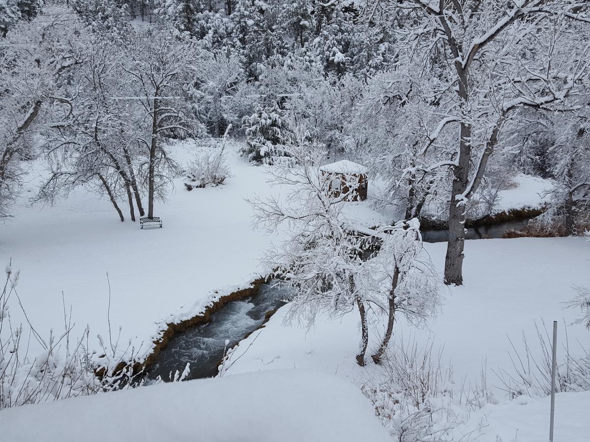 River Falls Lodging -Black Hills, South Dakota Хот-Спрингс Экстерьер фото